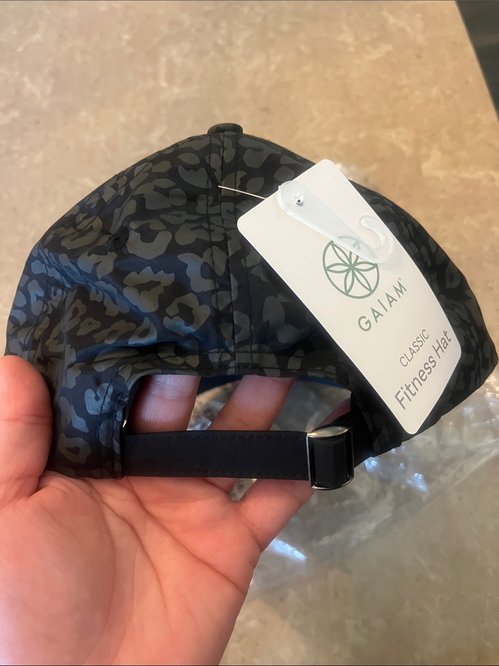 Women’s Gaim Classic Fitness Running Hat, Black Leopard BNWT - Picture 3 of 9